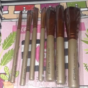 Naked 3 Brush set